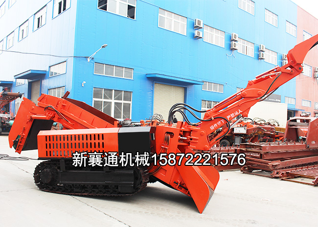 http://tw2828.com/upload/80履帶皮帶折尾扒渣機.jpg